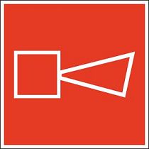 Знак F11 Звуковой оповещатель пожарной тревоги, 100х100 мм, на пленке световозвращающей самоклеящейся полимерной ГОСТ 12.4.026-2015